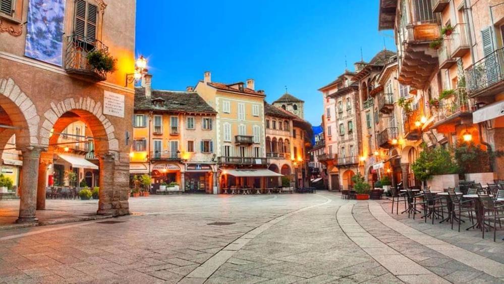 Appartement Il Vicolo By Turistica à Domodossola Extérieur photo
